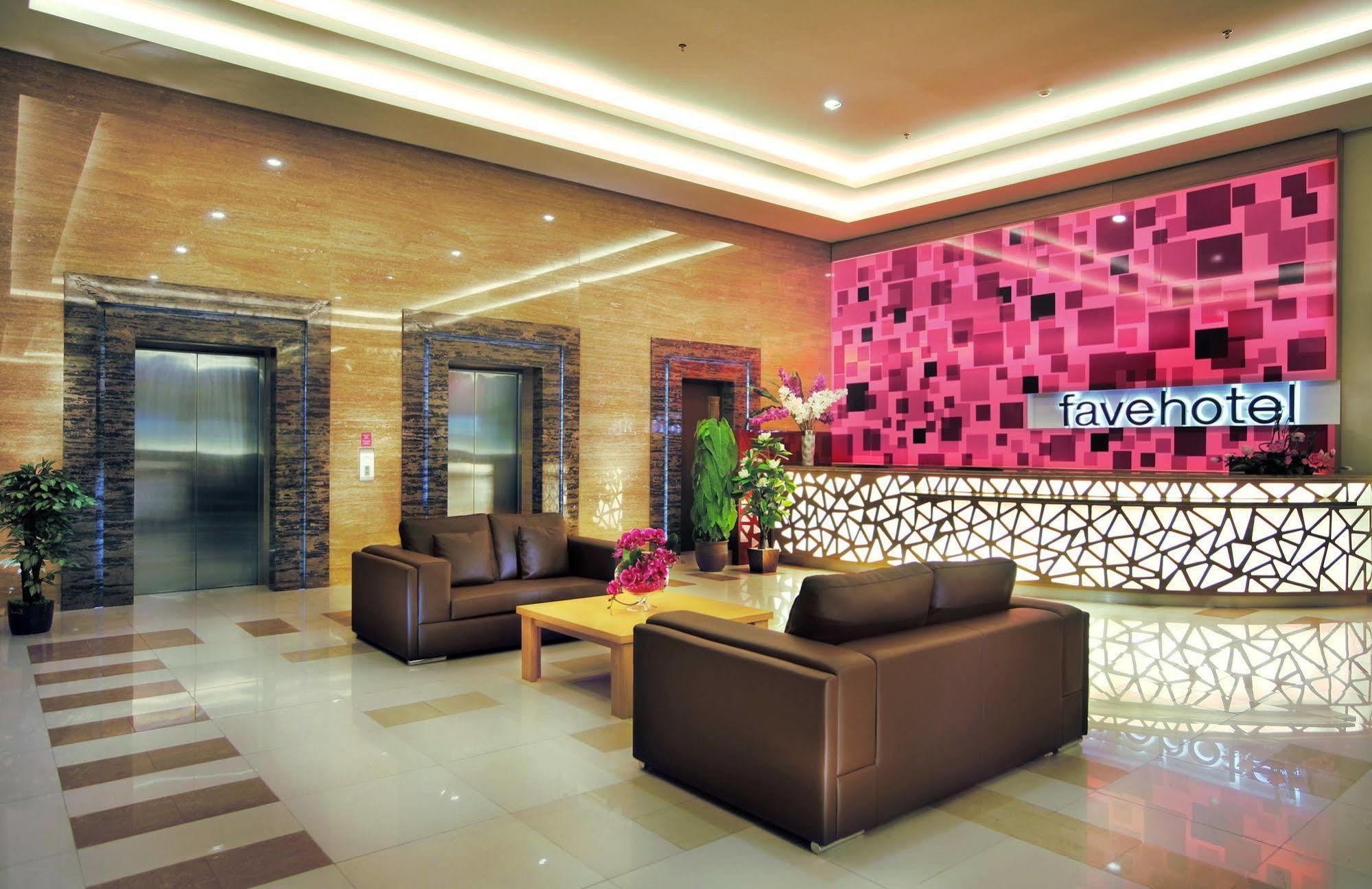 Favehotel Pasar Baru Jakarta Exterior photo