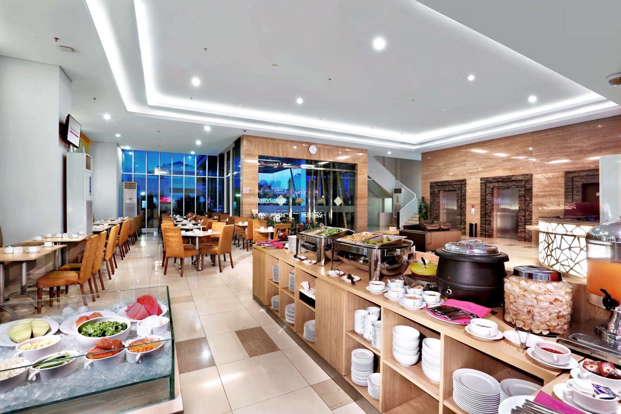 Favehotel Pasar Baru Jakarta Exterior photo