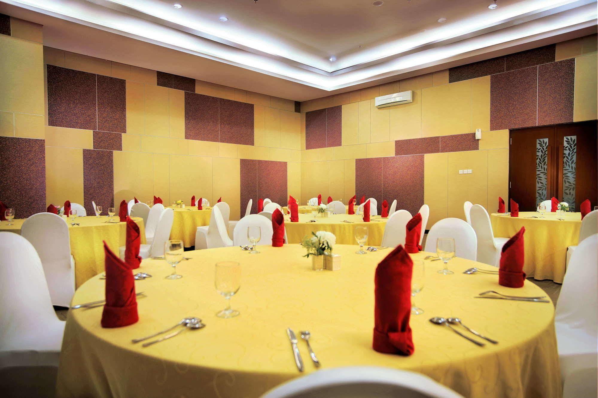 Favehotel Pasar Baru Jakarta Exterior photo